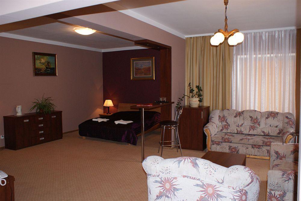 Hotel Mazury กีจิซโก ภายนอก รูปภาพ