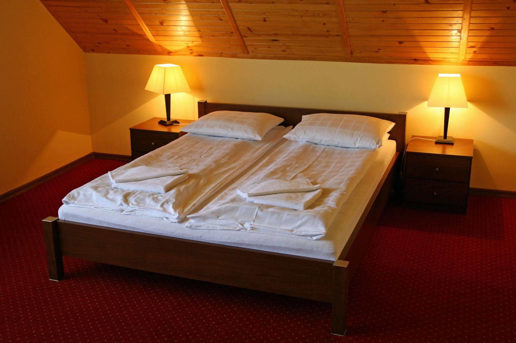 Hotel Mazury กีจิซโก ภายนอก รูปภาพ